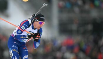 Biathlon : triplé français avec Quentin Fillon Maillet en vainqueur sur le sprint d'Oberhof