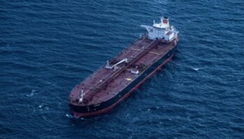 Ostsee: Tanker aus russischer Schattenflotte liegt manövrierunfähig vor Rügen