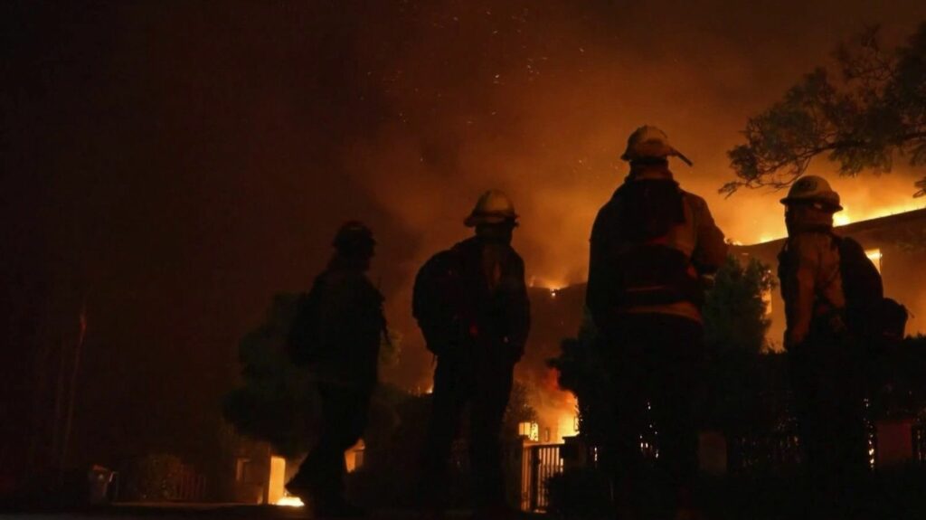 Incendies à Los Angeles : des flammes toujours hors de contrôle