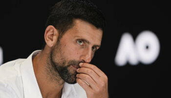 «J’ai découvert des choses en rentrant en Serbie» : Novak Djokovic affirme avoir été «empoisonné» avant son expulsion d’Australie en 2022