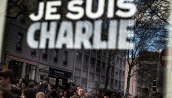 « Je suis Charlie » : Dix ans après les attentats, 61 % des Français revendiquent encore cet esprit - EXCLUSIF