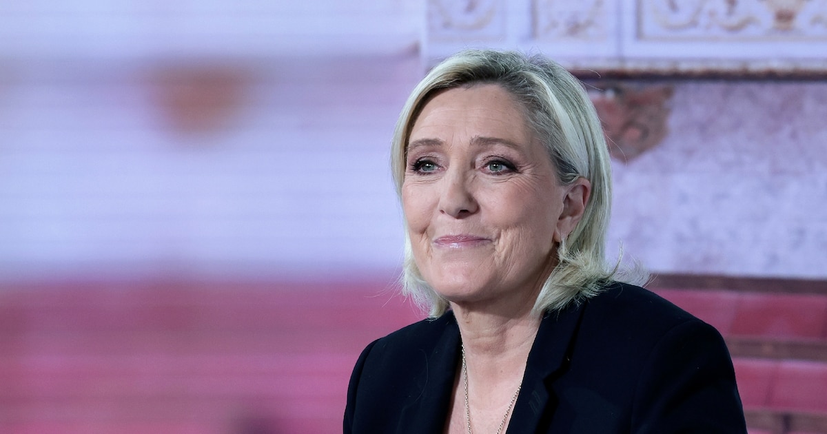 Marine Le Pen avant son intervention au 20H de TF1 le 4 décembre 2024