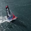 Vendée Globe : Yoann Richomme réduit son retard, les leaders toujours attendus aux Sables-d'Olonne mardi