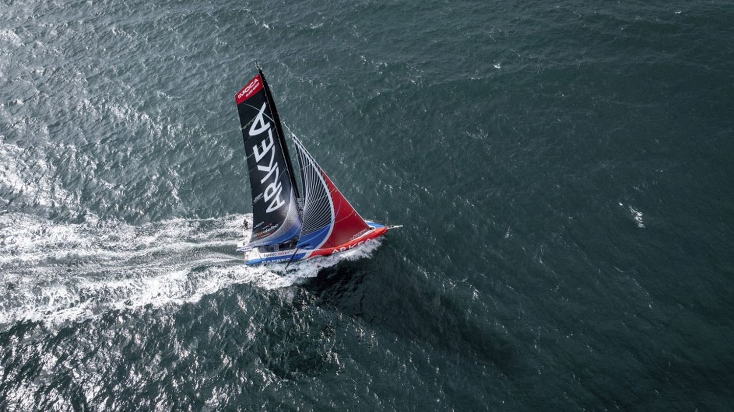 Vendée Globe : Yoann Richomme réduit son retard, les leaders toujours attendus aux Sables-d'Olonne mardi