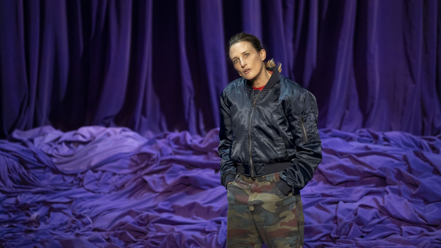 "Le Rendez-vous" : Camille Cottin au théâtre dans le rôle d'une arrière-petite-fille de nazi en transition de genre