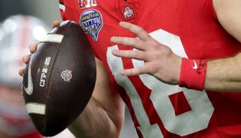 Ohio State quarterback Will Howard's unusual-looking hand injury sparks concern on social media