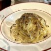 Des chercheurs révèlent pourquoi il est si difficile de réussir les pâtes "cacio e pepe" (et donnent leur recette inratable)