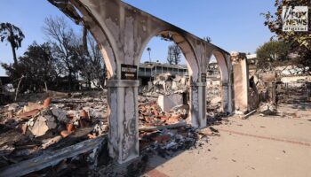 Rep. Chu leads tour of Eaton Fire destruction: 'We as Californians have each other’s backs'