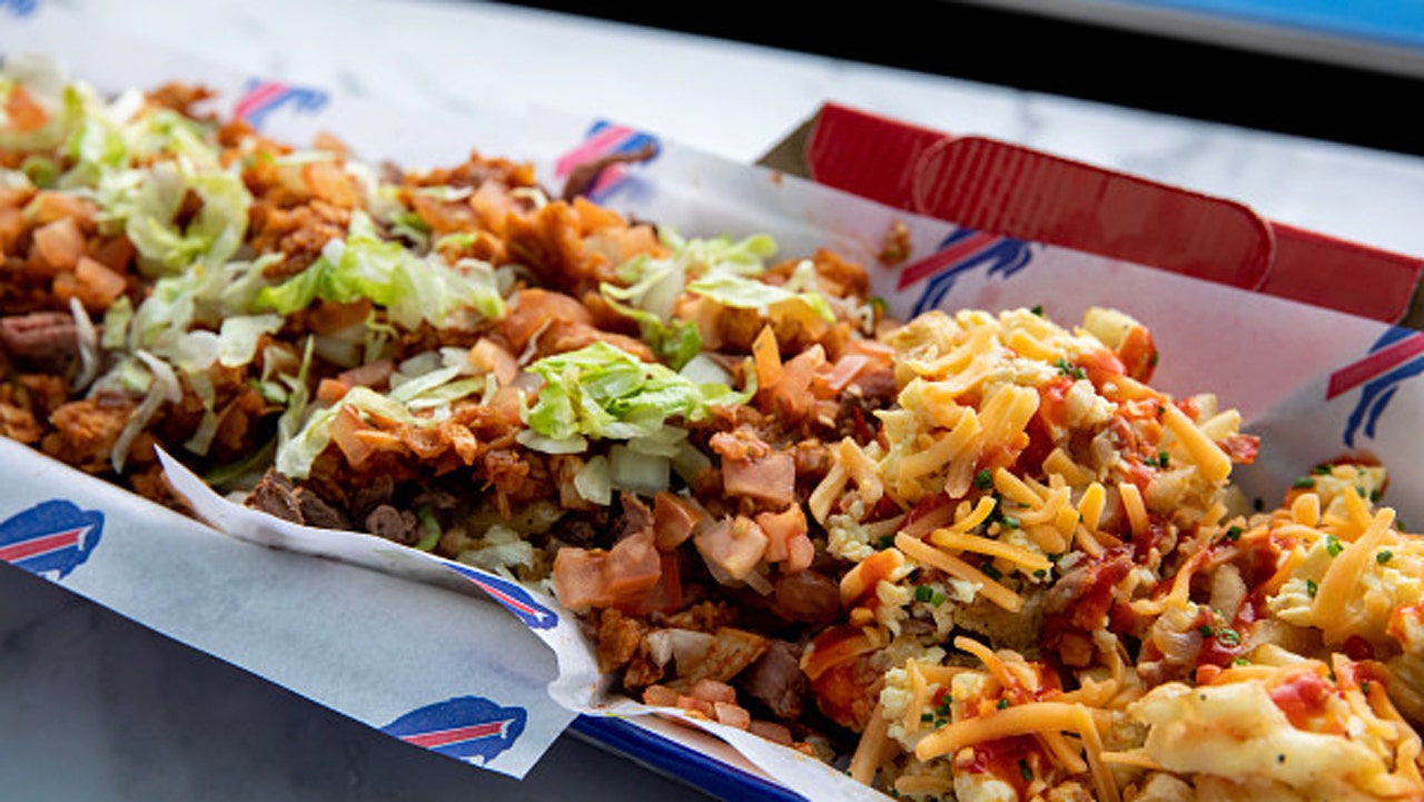 Buffalo Bills have 'Battle Boat' filled with waffle fries and surprise food