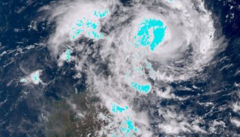 Cyclone Dikeledi à Mayotte : c’est l’eau qui fait le plus peur au préfet un mois après le passage de Chido