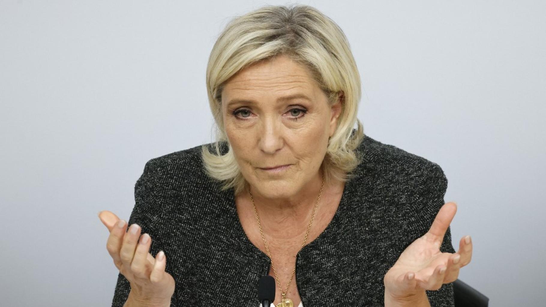 Mort de Jean-Marie Le Pen : Marine Le Pen juge la réaction d’Emmanuel Macron très sévèrement