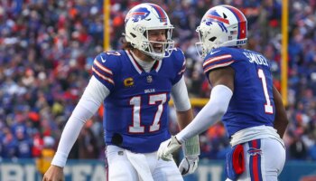 Josh Allen leads Bills to dominant playoff win over Broncos