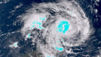 « On est très inquiet » : Mayotte touchée par la tempête tropicale Dikeledi