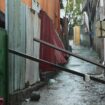 VIDEO. "J'ai quand même très peur" : à Mayotte, l’inquiétude monte à l'approche de la tempête Dikeledi