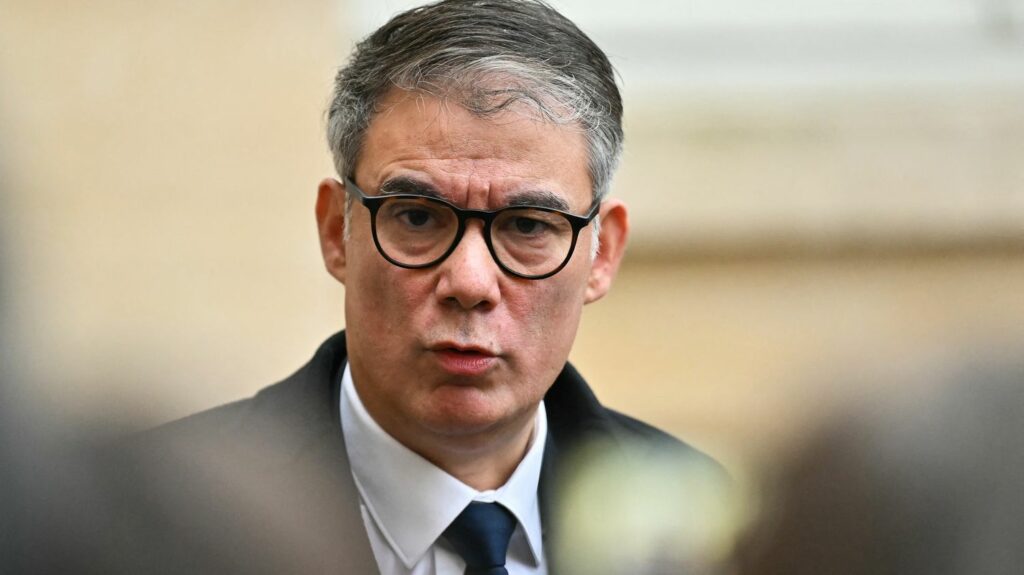 Réforme des retraites : Olivier Faure attend de François Bayrou qu'il prononce le mot "suspension" lors de sa déclaration de politique générale