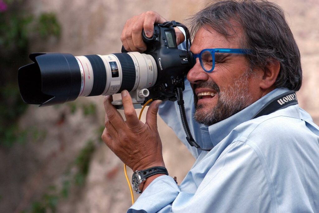 Oliviero Toscani, photographe provocateur de Benetton, est décédé à l’âge de 82 ans