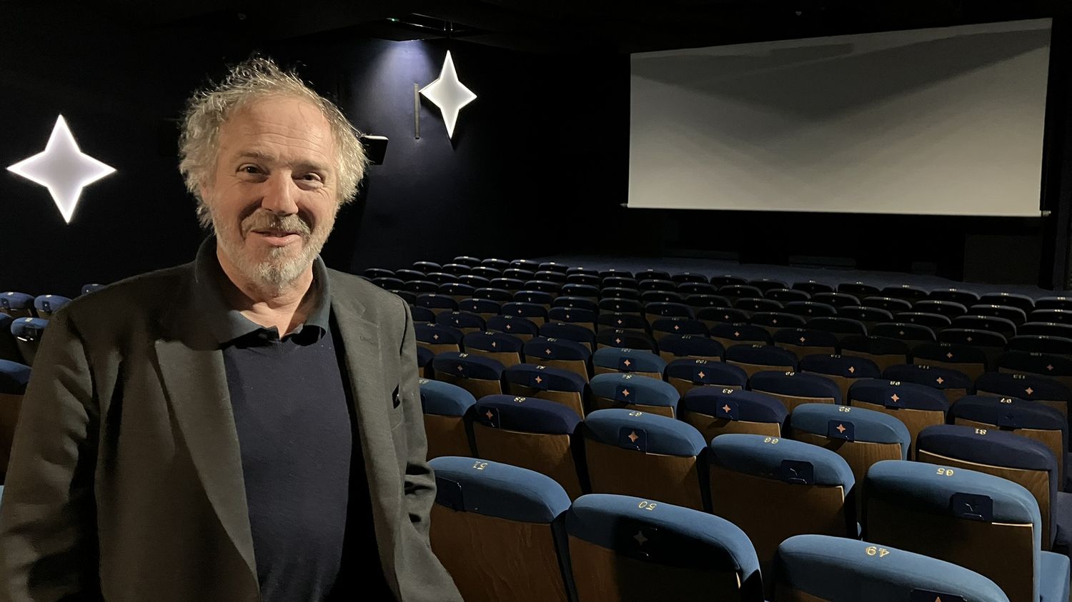 INTERVIEW. "Tout ce que je sais dans la vie, je l'ai appris dans les salles de cinéma" : avec "Spectateurs !", Arnaud Desplechin déclare son amour au 7e art