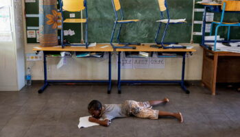 Mayotte : pas de rentrée scolaire pour les enseignants avant la semaine du 20 janvier, affirme Élisabeth Borne