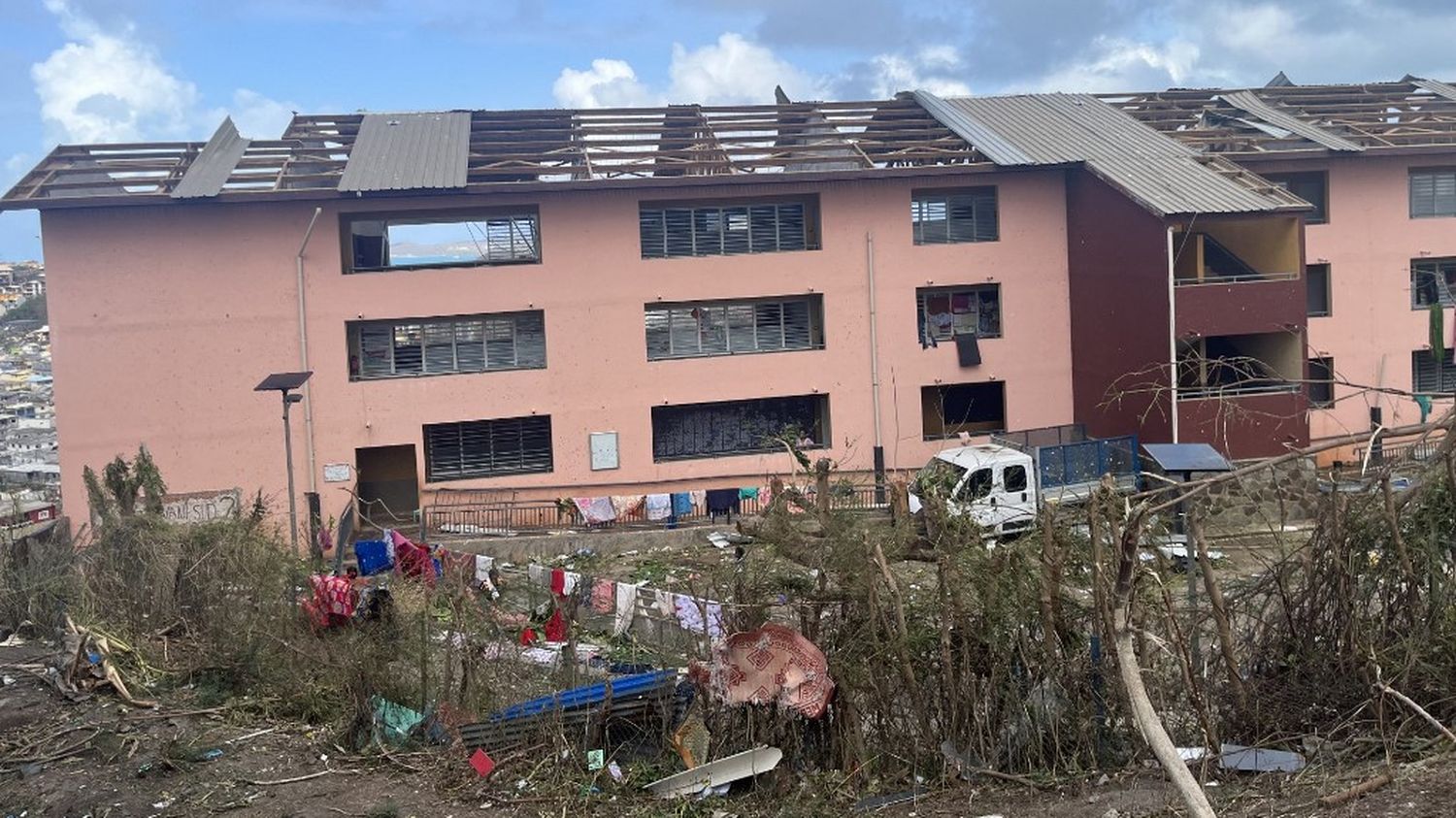 Tempête tropicale Dikeledi à Mayotte : pas de rentrée des enseignants "avant la semaine prochaine"