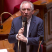 Comment François Bayrou raconte avoir surmonté son bégaiement, qui l’a rendu « plus attentif aux autres »