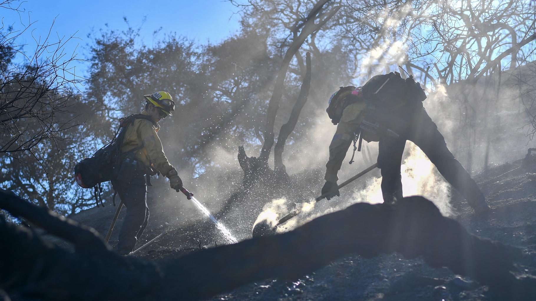 Incendies à Los Angeles : le retour du vent fait craindre de nouveaux départs de feux