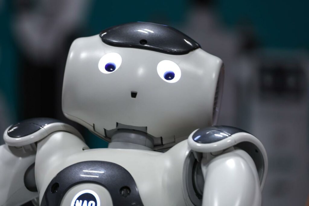 Il est urgent de réguler nos relations intimes avec les robots