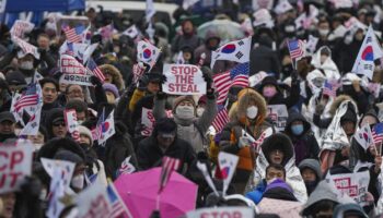 Corée du Sud : la première audience du procès en destitution de Yoon Suk-yeol se termine après quelques minutes