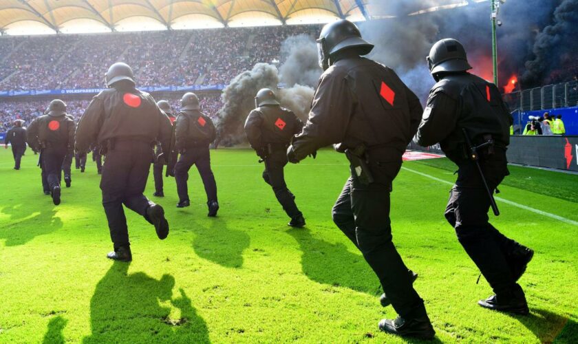 Polizeikosten: Nun hat der Fußball ein Problem