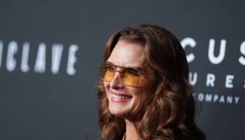 Brooke Shields reveals the sexist question two male doctors asked her after a seizure