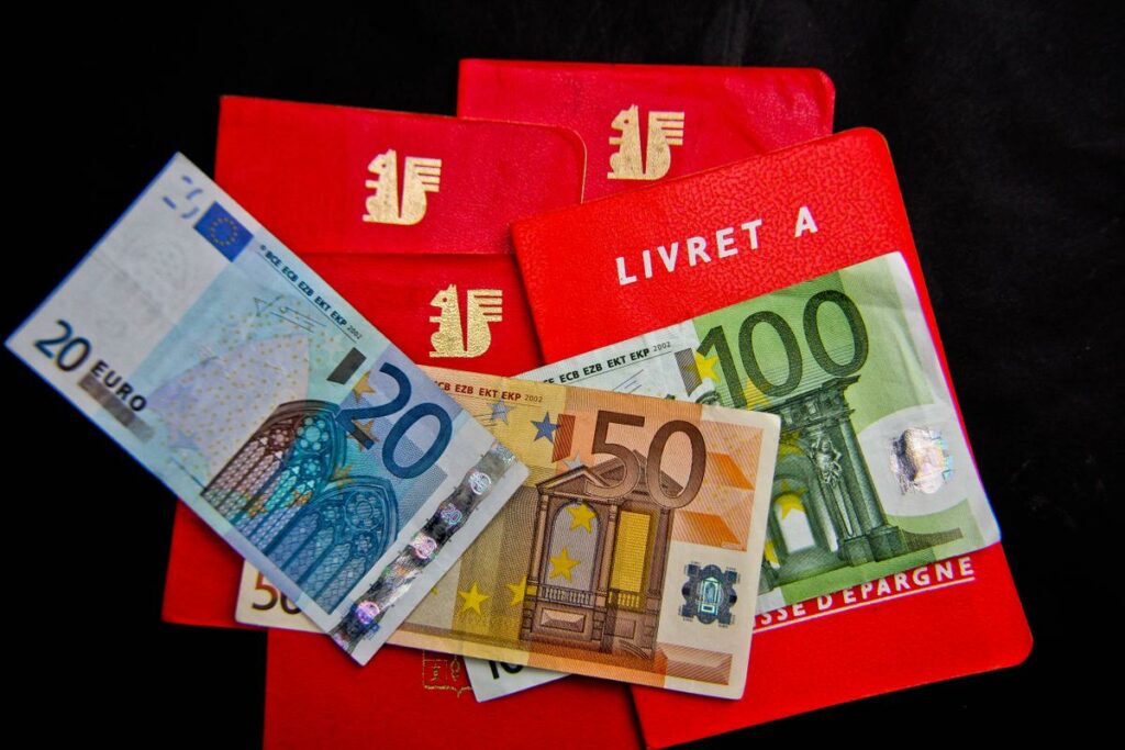 Le taux du Livret A va passer de 3 % à 2,4 % au 1er février