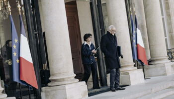 Après ses propos sur le RN, François Rebsamen se met à dos le gouvernement