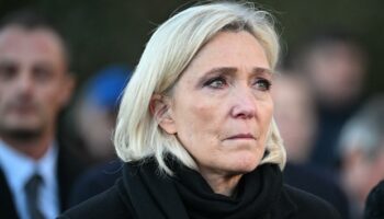 Au Rassemblement national, le deuil de Jean-Marie Le Pen tourne à la réhabilitation politique