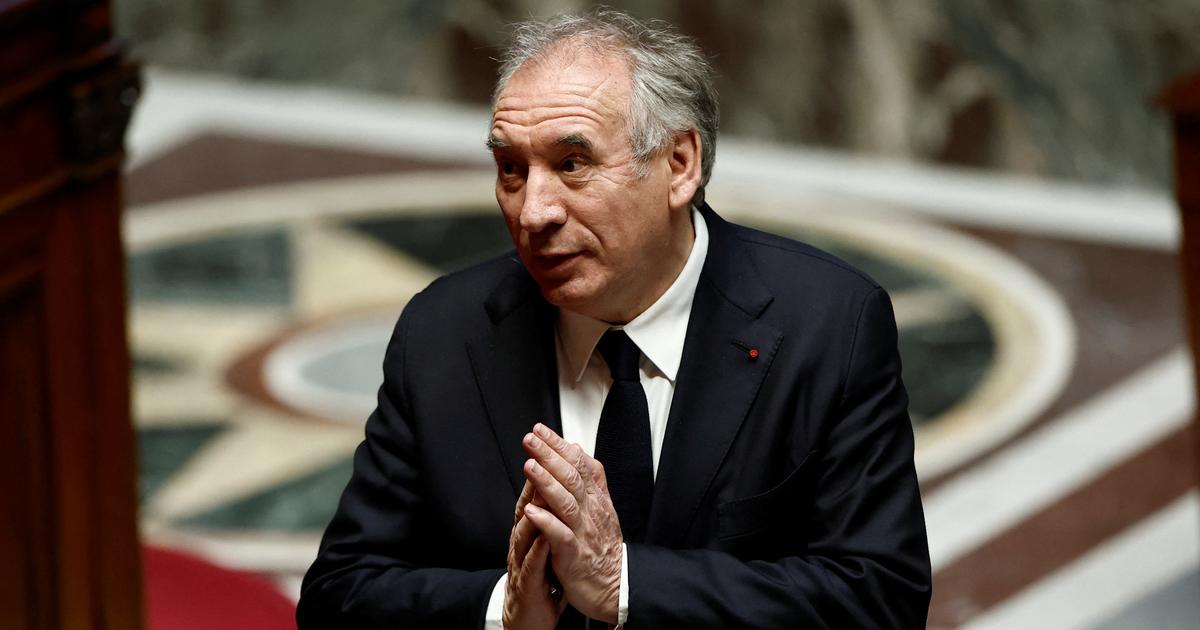 “Pari gagné” pour François Bayrou, qui survit à la motion de censure