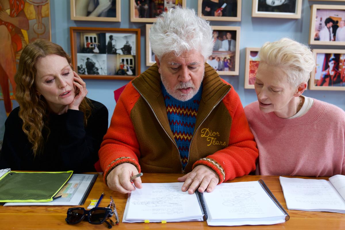 Qui fait la maman et qui fait le papa ? Pedro Almodóvar a la réponse