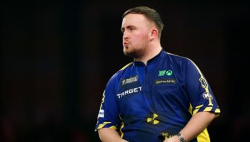 Luke Littler suffers quarter-final exit as Stephen Bunting wins Bahrain Masters