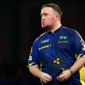 Luke Littler suffers quarter-final exit as Stephen Bunting wins Bahrain Masters