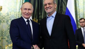 Visite du président iranien à Moscou : un pacte stratégique, mais pas d’alliance militaire