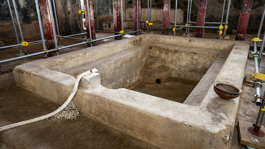 Ancient Pompeii excavation uncovers lavish private bath complex