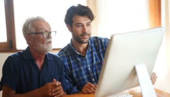 Sa tante de 80 ans a « rencontré quelqu’un par Messenger » : ils ont évité de justesse à leurs proches une arnaque en ligne