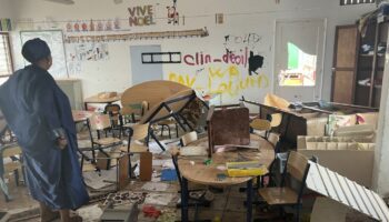 Une salle de classe détruite par le passage du cyclone Chido à Mamoudzou, à Mayotte, le 14 décembre 2024