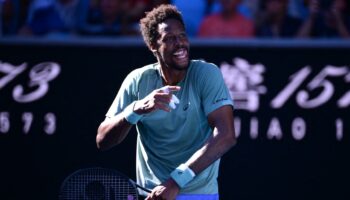 Gaël Monfils à l’Open d’Australie : le Français sort Taylor Fritz et s’offre une danse de la joie communicative