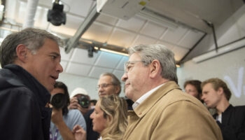 Faure prévient Mélenchon qu’il n’est pas «le chef» de la gauche