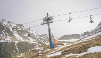 Un accident de télésiège en Espagne fait 30 blessés, dont quatre graves, à la frontière française