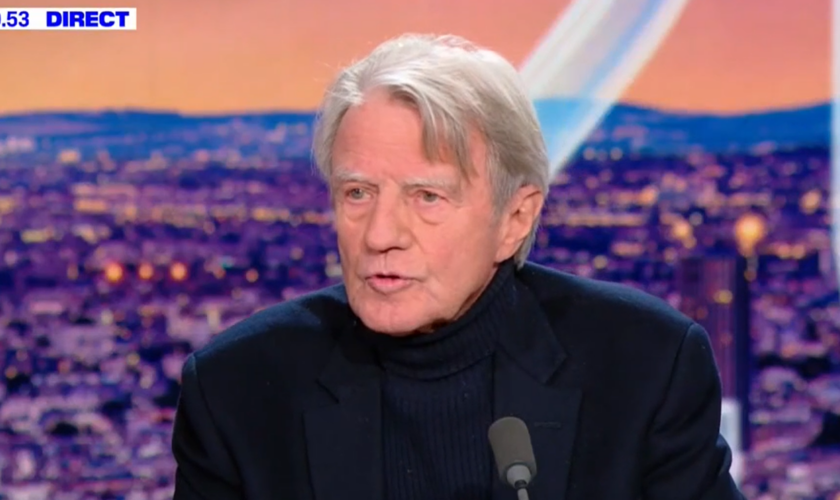 Bernard Kouchner « refuse de changer d’avis » sur l’abbé Pierre, son ami, accusé d’agressions sexuelles