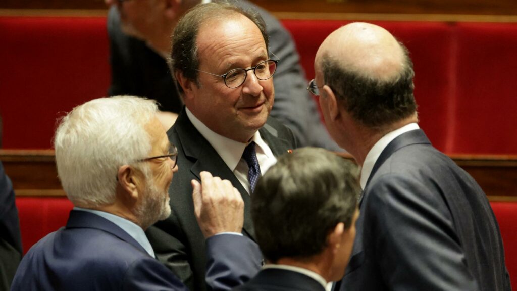 François Hollande assure que le PS a « la clé jusqu’en 2027 », ces socialistes expriment leur malaise