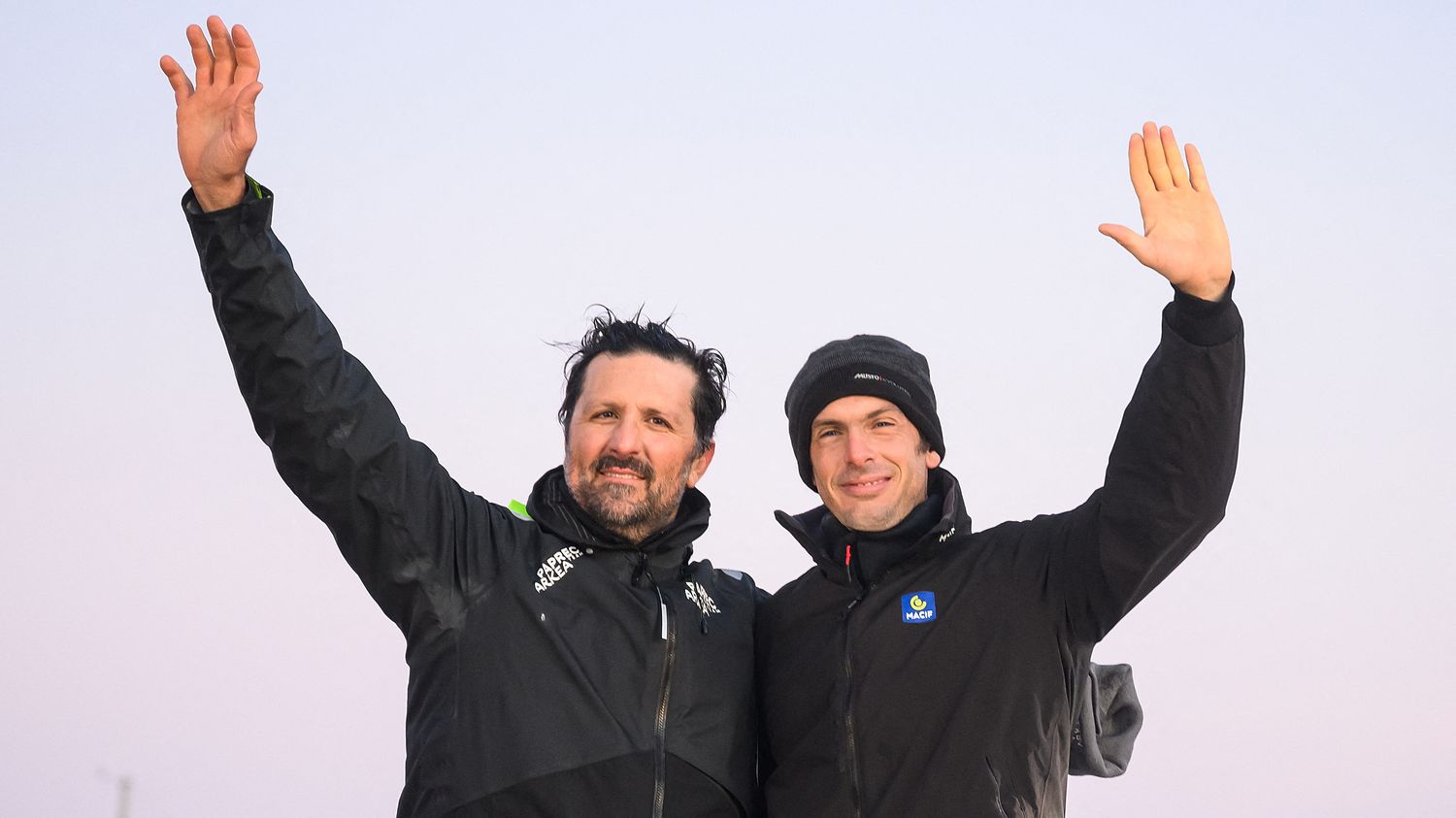 Vendée Globe : Charlie Dalin et Yoann Richomme contents "de retrouver un lit qui ne bouge pas" après avoir fait des "micro-siestes" pendant deux mois