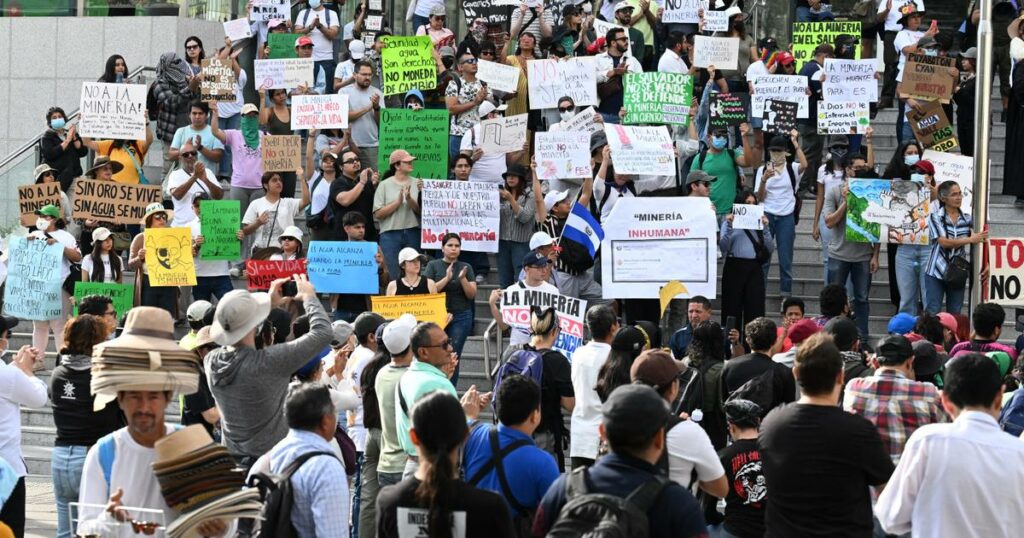 Au Salvador, des manifestants s’opposent à la reprise de l’exploitation minière