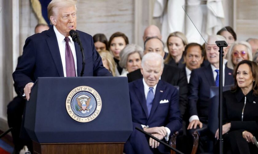 Dans son discours d’investiture, Trump rejoue “ses plus gros tubes”