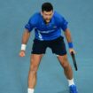 Open d'Australie : Novak Djokovic renverse Carlos Alcaraz dans le choc des quarts et rejoint le dernier carré à Melbourne pour la 12e fois