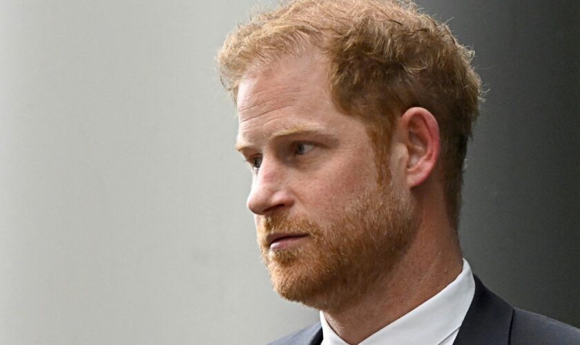 FILE PHOTO: Britain's Prince Harry, Duke of Sussex walks outside the Rolls Building of the High Court in London, Britain June 6, 2023. REUTERS/Toby Melville/File Photo